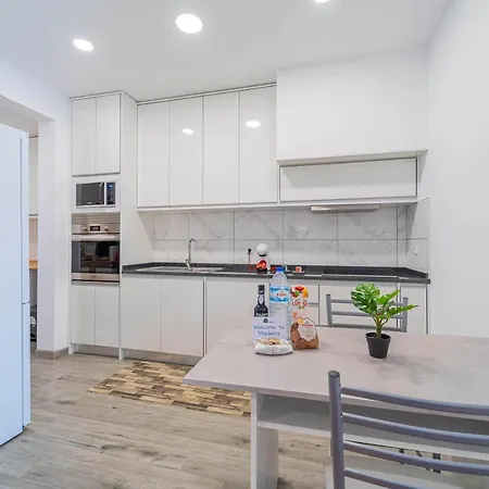 بيت للعطل Ajuda Cozy House *